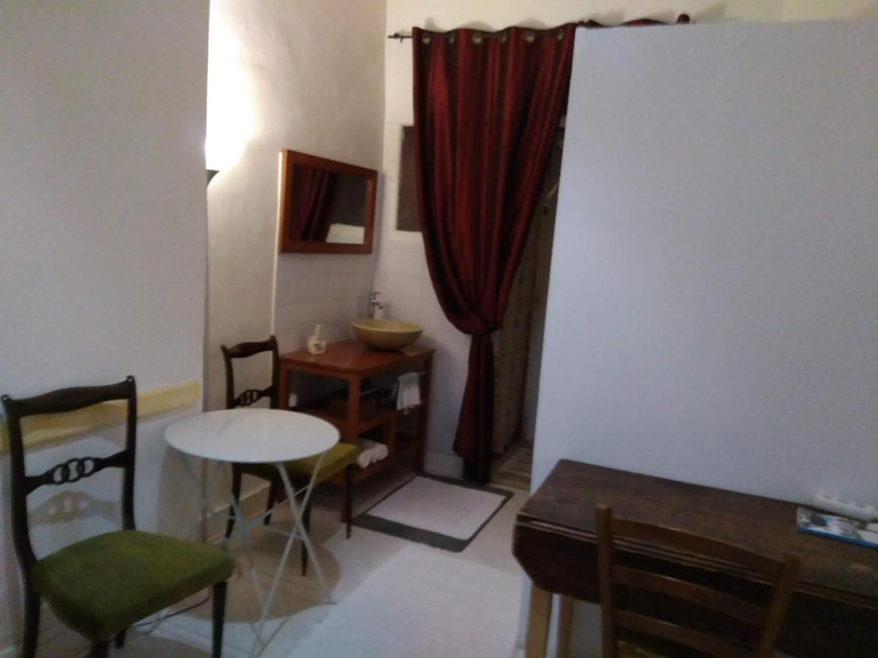 Chambres Les Soyeuses 里昂 外观 照片